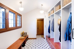 Bench and shoe holder
