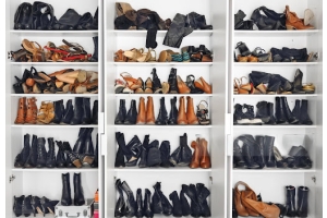 Are Shelves with Shoes Better Than Shoe Cabinets