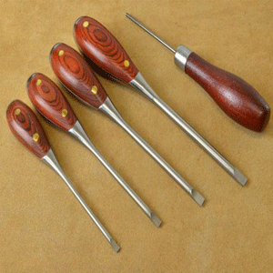 
                        Screwdrivers