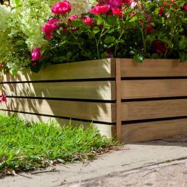 Fenwick 8 inch Border Edging with Easy-Fix Spikes and Soil Retention Liner - Set of 4
