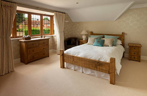 oak chest of drawers