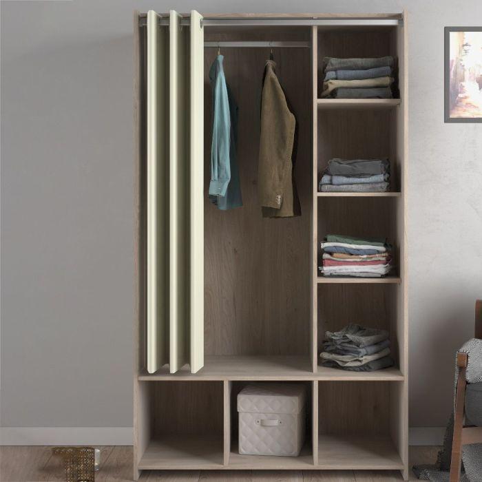 Decluttering Your Wardrobe